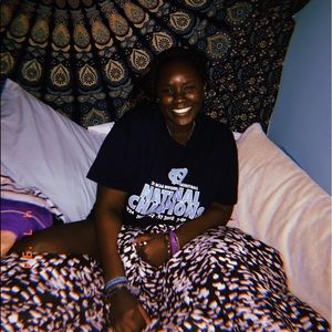 Meet your Posher, Olivia